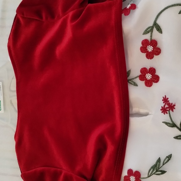 2 Baby dresses - Picture 7 of 9